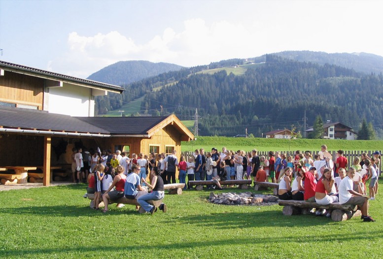 Grillabend bei schönem Wetter in unserer Grillhütte