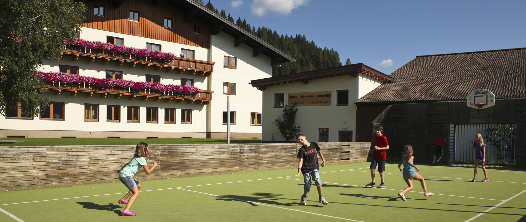 Funcourt im Jugendhotel in Flachau